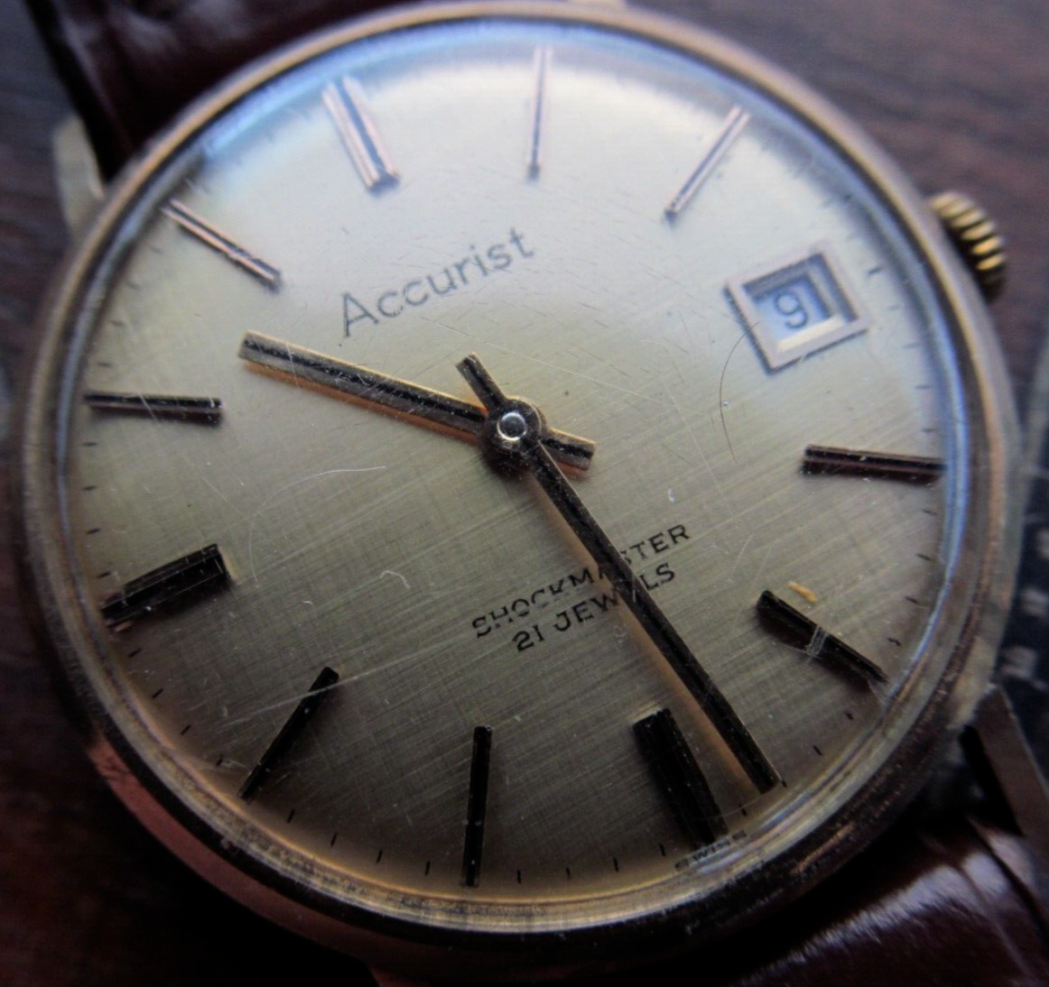 21 Jewels Accurist 9ct Gold Watch Mens Accurist Old Wrist Watches