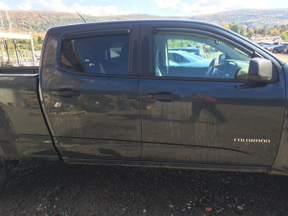 17 CHEVY COLORADO Radiator Foto 4 de 4