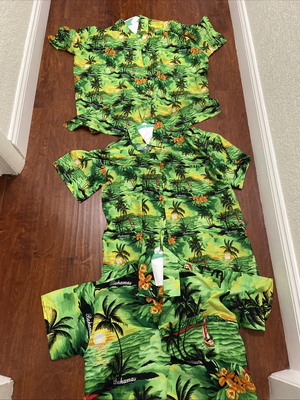 Rina Cruise Bahama Green Neon Tropical Button Up Shirts Lot Of 3 Sz S M XL