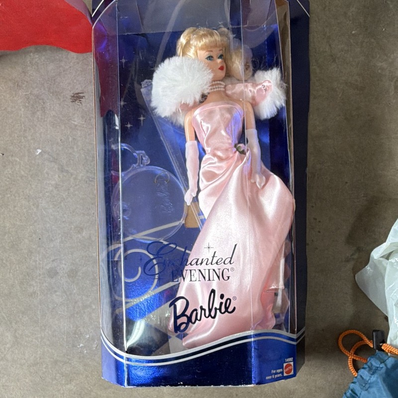 Mattel Barbie Enchanted Evening Hallmark Collector Edition Doll 1998, Gown