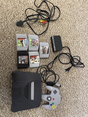 Nintendo 64 Spielekonsole - Schwarz, Inkl. Kabel Jumper N64
