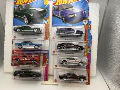 HOT WHEELS LOT OF 8 FORD MUSTANGS DIFFERENT YEARS AND COLOR