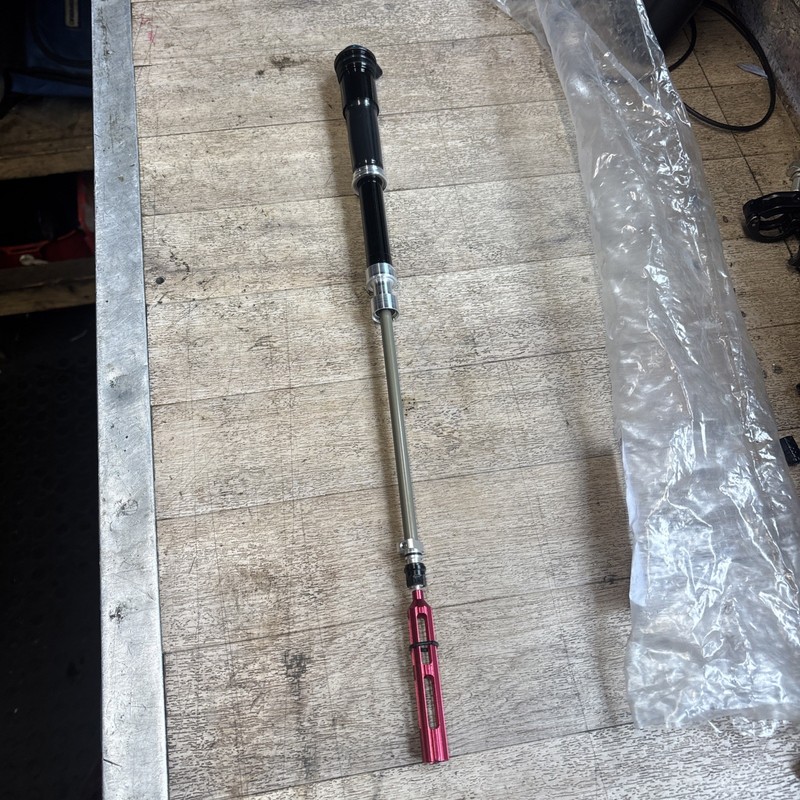 Fox 32 step cast. FIT4 Damper Assembly 2022.  29” Fork excellent condition