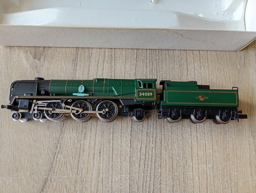 Graham Farish 1515 Spur N Pacific Class Battle of Britain 34089 602 Squadron  | Zustand: Used