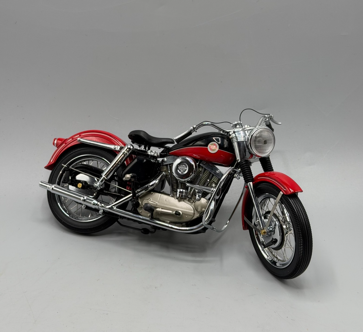 Franklin Mint 1957 Harley Davidson XL Sportster Motorcycle 1/10