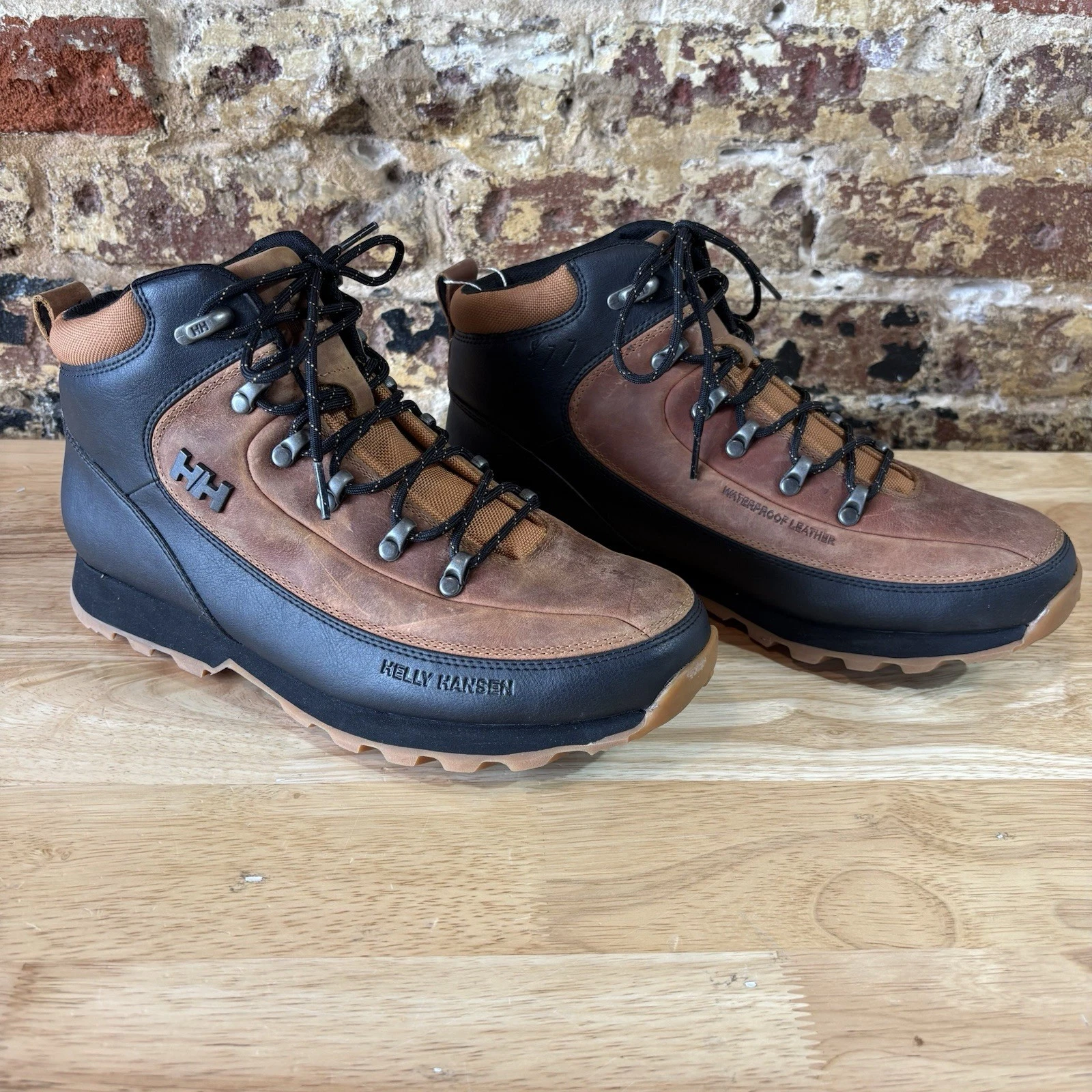 HELLY HANSEN The Forester Men’s 9.5 Brown Waterproof Leather Hiking Boots