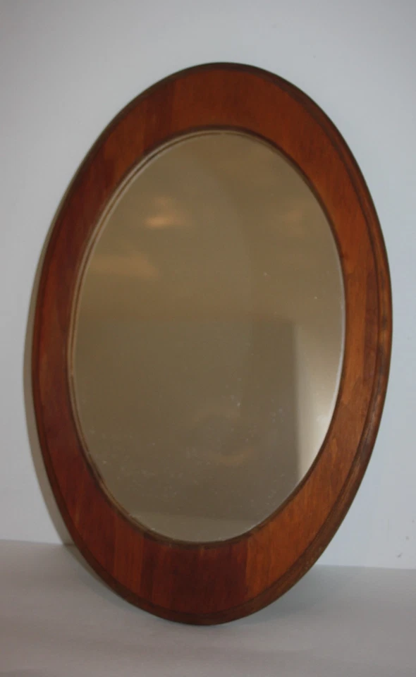 Espejo de pared ovalado de madera rústica Mid Century 13X20,5 Foto 2 de 4