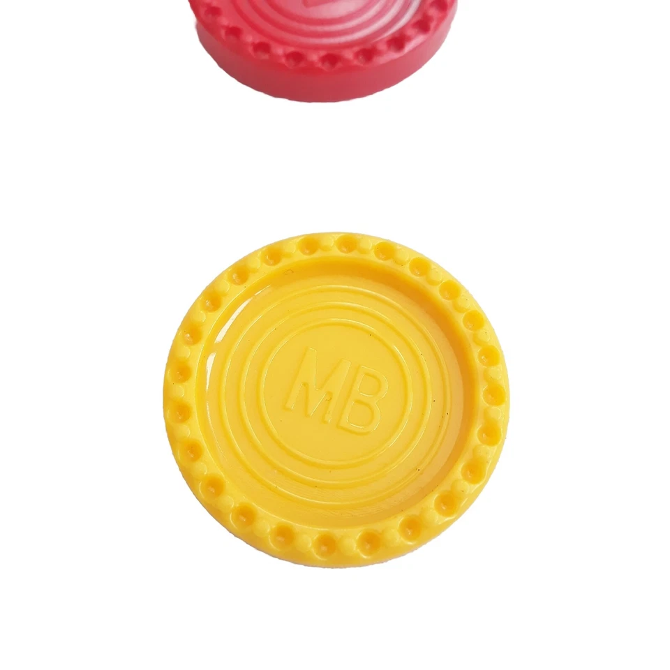 MB Connect Four 4 game Spares Replacement Counters Playing Pieces 5 Yellow 5 Red - Image 2 of 4