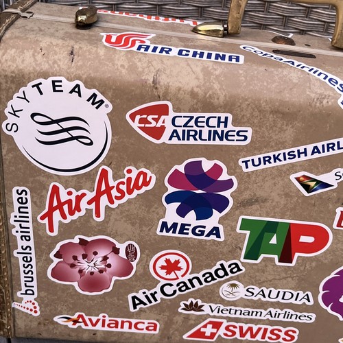 Vintage Samsonite Suitcase 1950s With Vtg. Inspired Airline Stickers - Picture 2 of 9
