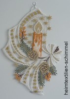 Plauener Spitze ® Fensterbild Weihnachten Fensterdeko Kerze Kristalle Winter