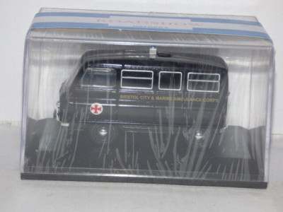 OXFORD 1:43rd scale  Morris J2 Bristol City & Marine Ambulance Corps Ref JM003