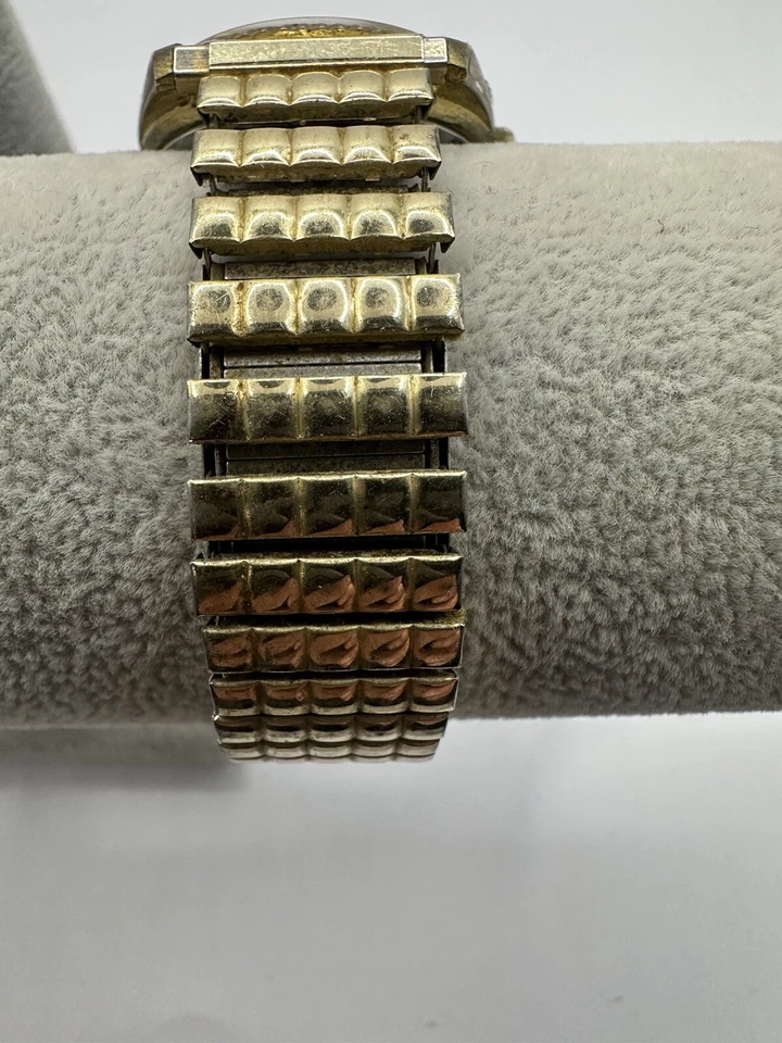 Reloj Pedre Ford Hombre Tono Dorado Día Fecha Batería Nueva 34MM 6" V Foto 4 de 4