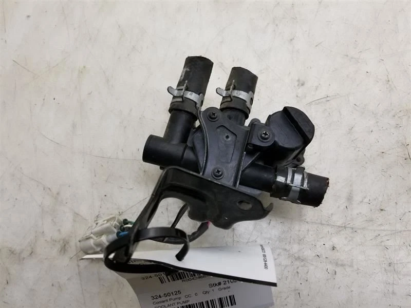 06-09 TOYOTA PRIUS 1,5 L TRACCIÓN DELANTERA A BOMBA DE REFRIGERANTE  Foto 3 de 4