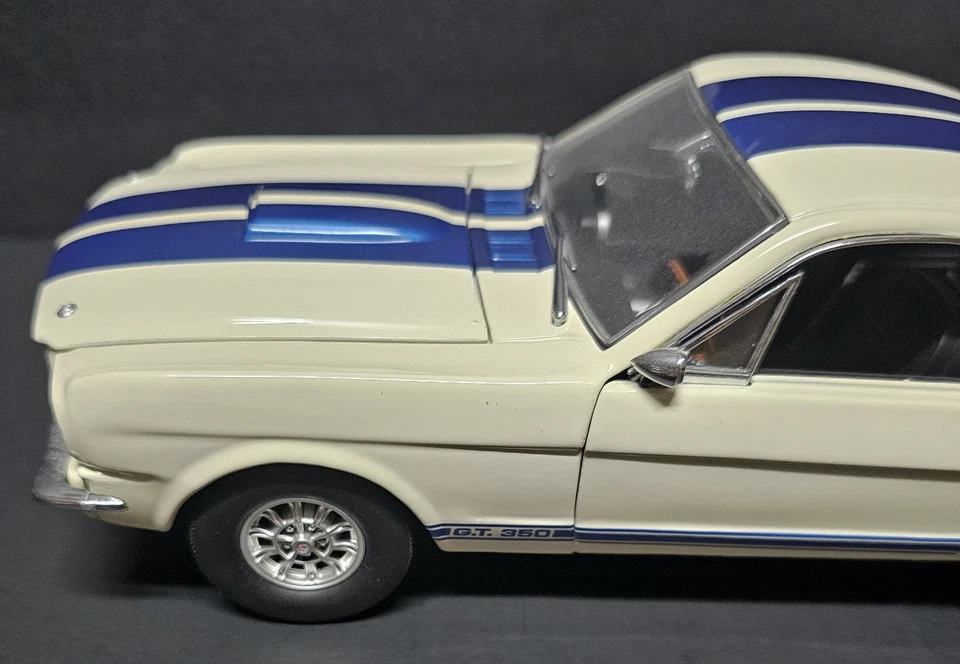 1:18 Exact Detail Shelby GT 350 Coupe 1966 White/ Blue stripes # 715 of 1,020 - Image 4 of 4