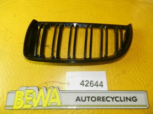 Kühlergrill /Niere vorne links  BMW E90 318i 3er  FS03901/L  Nr.42644