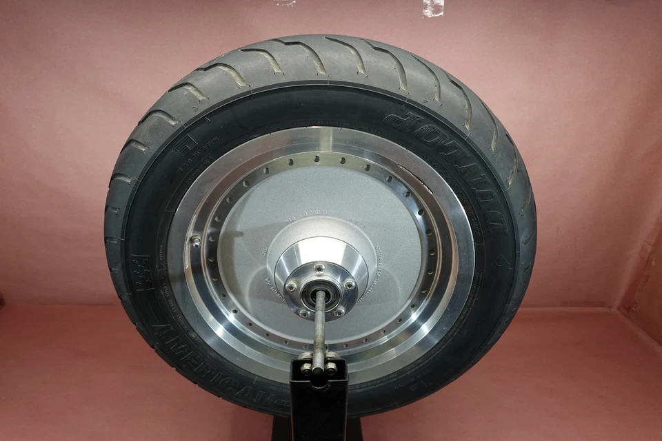 2001 - 2006 Harley Davidson Softail Heritage Fat Boy Front DUNLOP 轮胎轮辋 — 第 2/4 张图片