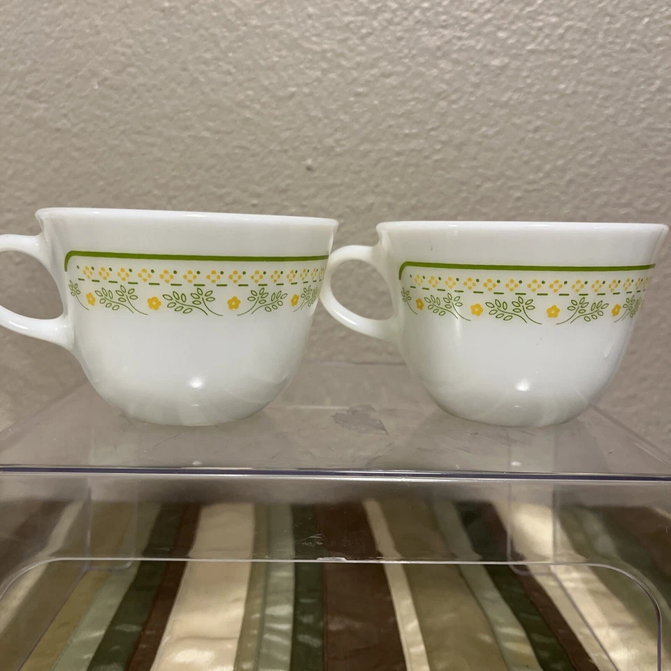 Vintage Pyrex Cups Mug Set green vine/leaves & yellow flower Summer Impressions - Image 3 of 4