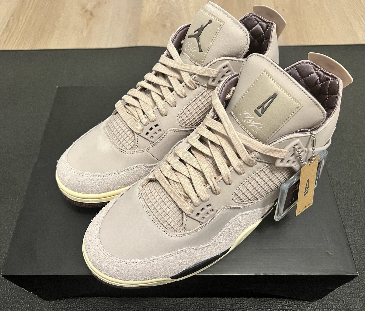Nike Air Jordan 4 Retro A Ma Maniere WYWS - Size 13.5W/12M  display picture 2
