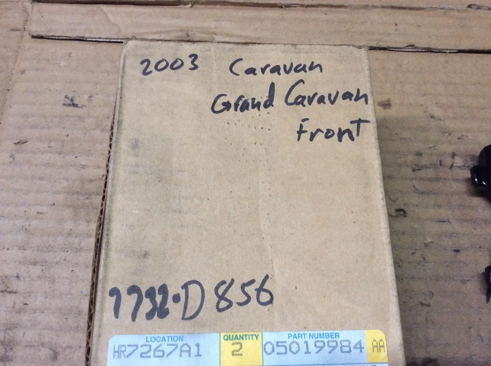 New Factory OEM Mopar Disc Brake Pad Pads Front 05019984AA  - Image 3 of 4