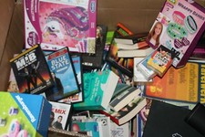 Artikel Räumungen Sammler Flohmarkt Spielzeug Neues altes defektes Bücher 