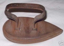 antikes schweres B&uuml;geleisen 2,5 kg, vor 1900