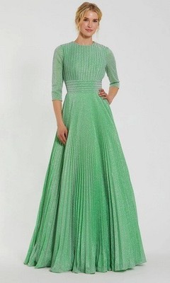 Mac Duggal Sage Green Shimmering Georgette Pleated 3/4 Sleeve Gown Size 2 $498