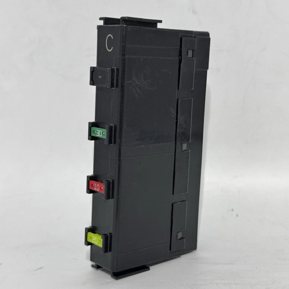 Genuine Toyota Corolla Prius Yaris tC xB xD GS350 Integration Relay 82641-47020 - Image 3 of 4