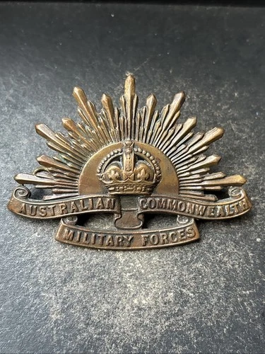 Australian Commonwealth Military Forces, Genuine Cap Badge. WW1