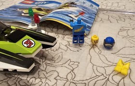 LEGO CITY Race Boat 60114 99-100% Complete