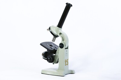 Sowjetisches altes Mikroskop YM-301 UDSSR Optisch Schule Labor Vintage Laborausstattung
