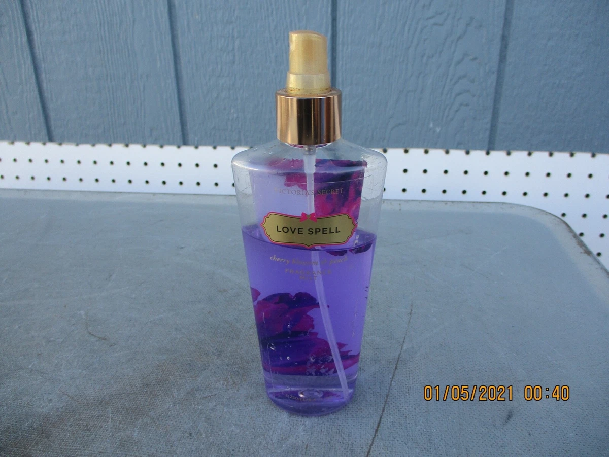 Vintage Victoria's Secret Love Spell Fragrance Mist Spray Perfume 8.4  fl oz NEW