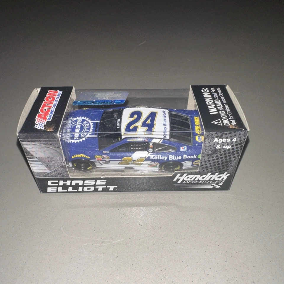 Chase Elliott #24 Kelley Blue Book 2016 SS C246865KECL Foto 3 de 4