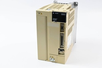 Yaskawa Servopack Servoverstärker SGDS-30A05A