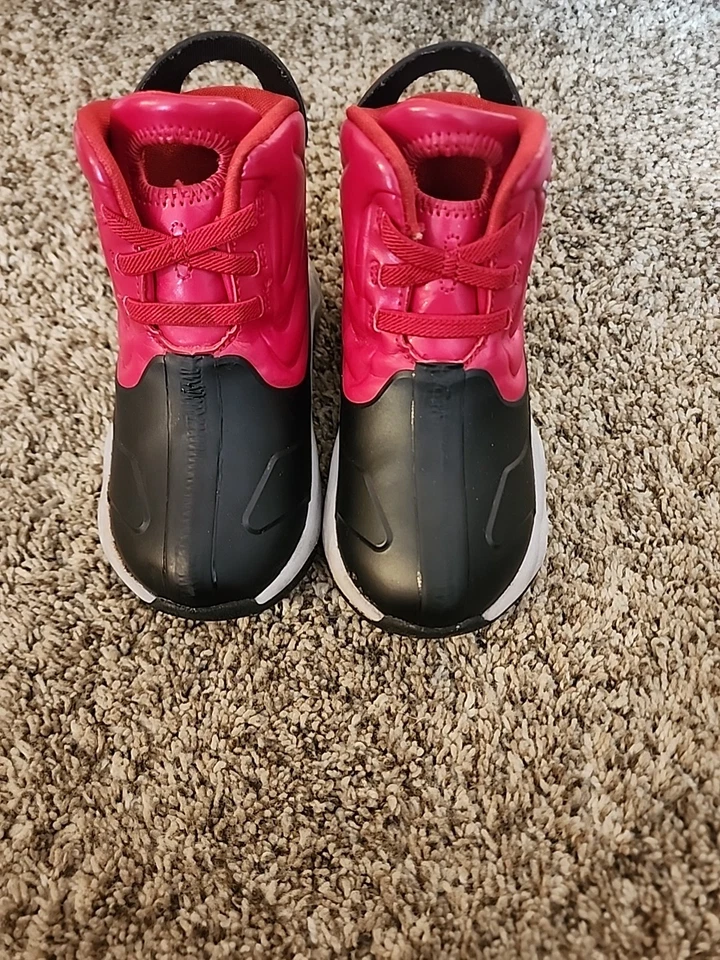 BOTAS DE LLUVIA NIKE JORDAN ROJAS GOTEO BEBÉ - CT5799-006 Talla 8c Foto 4 de 4