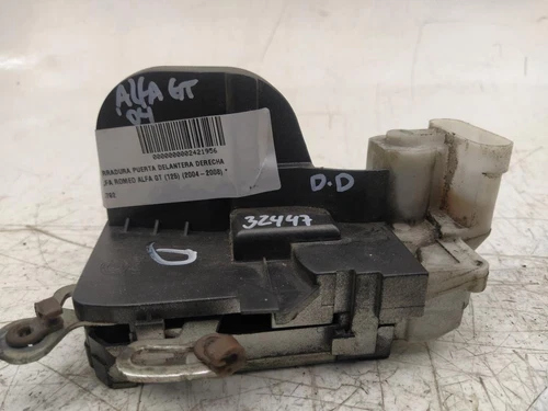 B792 Cerradura Puerta Delantera Derecha para ALFA ROMEO GT (125) * 2004 2421956 - Imagen 1 de 8