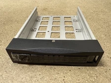 iStar or StarTech SATSASTRAYBK 2.5" 3.5" Hot Swap Hard Drive Tray