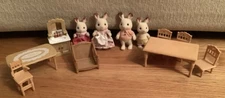 Lot Calico Critters Sylvanian Hopscotch Chocolate Rabbit Family of 4 & Furniture