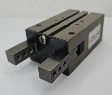 DESTACO DCT-20M 32/20 MLD Angular Gripper Automation Mechanical Hand Movement