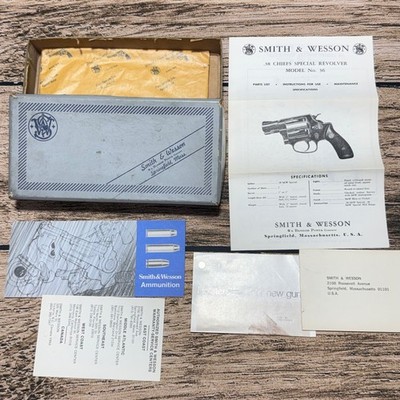 Vintage Smith & Wesson Model 36 Chief s Special 3'' Nickel Box Manual Papers