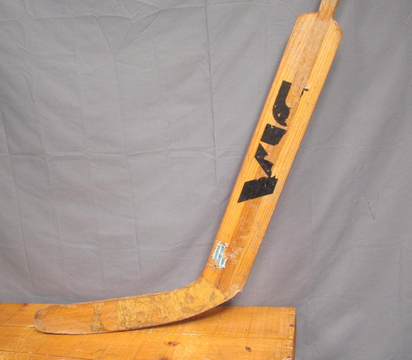 Vintage Victoriaville Wood Ice Hockey Goalies Stick 5114 Solid Great