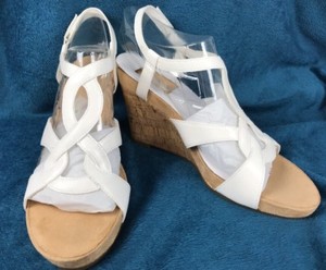 aerosoles white sandals