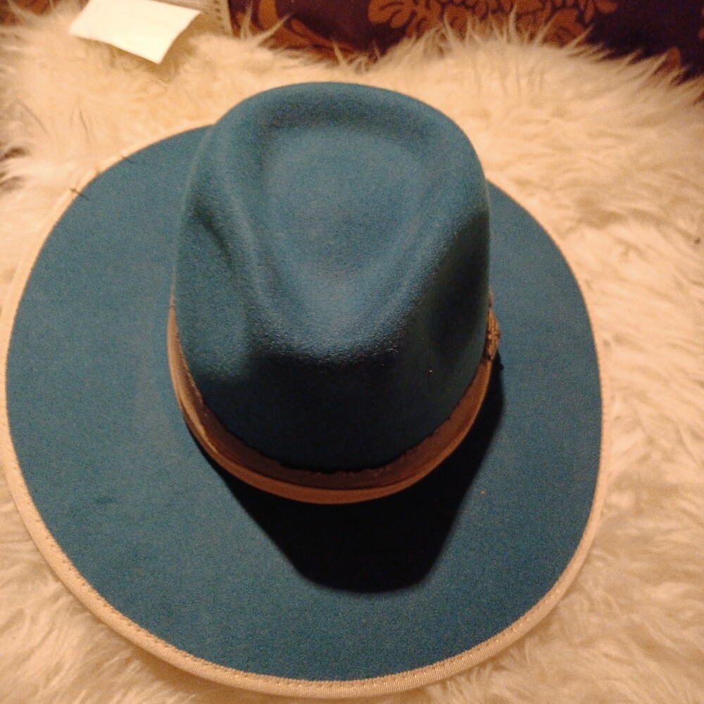 Rare saaale❤️Wyethteal wool hat NEW !Rare Wyethteal wool hat | eBay main image 2