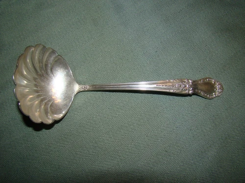 INTERNATIONAL BROCADE STERLING SILVER GRAVY LADLE NO MONOGRAM