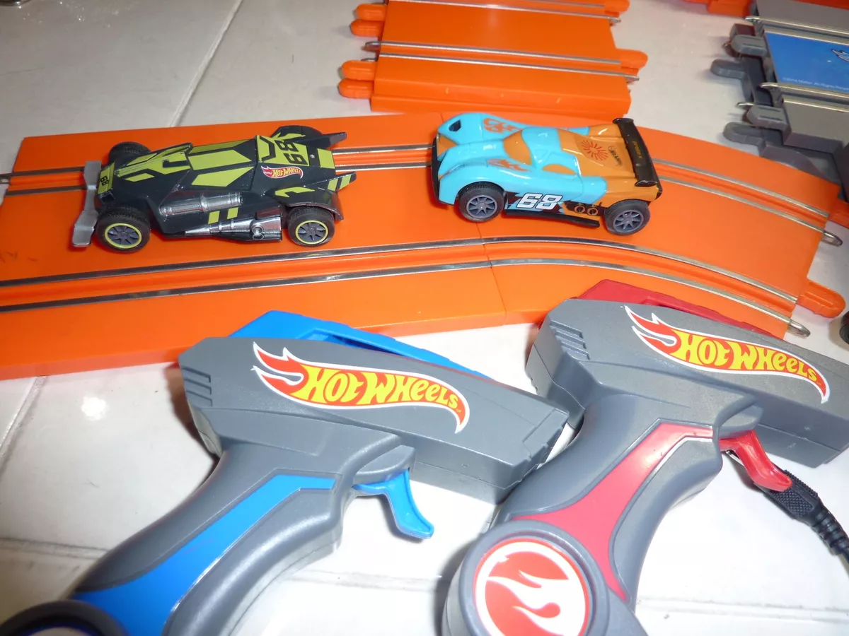 Pista Hot Wheels Track Set 2 Carrinhos + 2 Controles-multikids