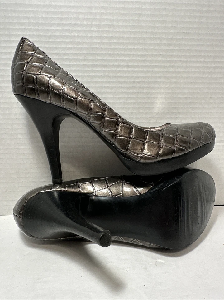 Zapatos de salón Alfani para mujer talla 7,5 bronce imitación piel de serpiente HR-8 Foto 4 de 4