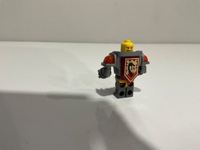 LEGO Nexo Knights Minifigure: Axl Flat Silver Torso  (nex007) 70317