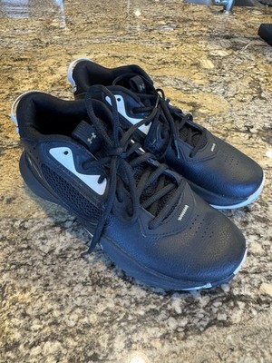 Size 6Y - Under Armour Lockdown 6 Black Metallic Gold