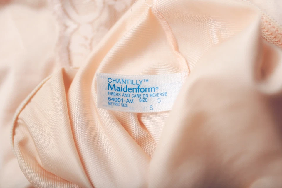 De colección Maidenform Chantilly Suave Satén Transparente Encaje Hendidura Midi Medio Slip S Beige Foto 4 de 4