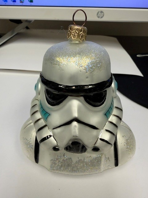 RADKO STAR WARS STORM TROOPER GLASS CHRISTMAS ORNAMENT  (98-STW-05)