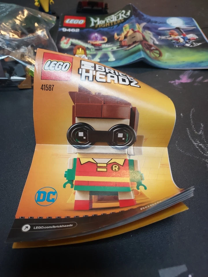 LEGO Series 16 Collectible Minifigures 71013 - Banana Guy 9462 41587 Lot - Image 3 of 4